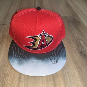 NWOT Vintage Mascot Autograph Los Angeles Angels/Anaheim Ducks Adjustable Hat